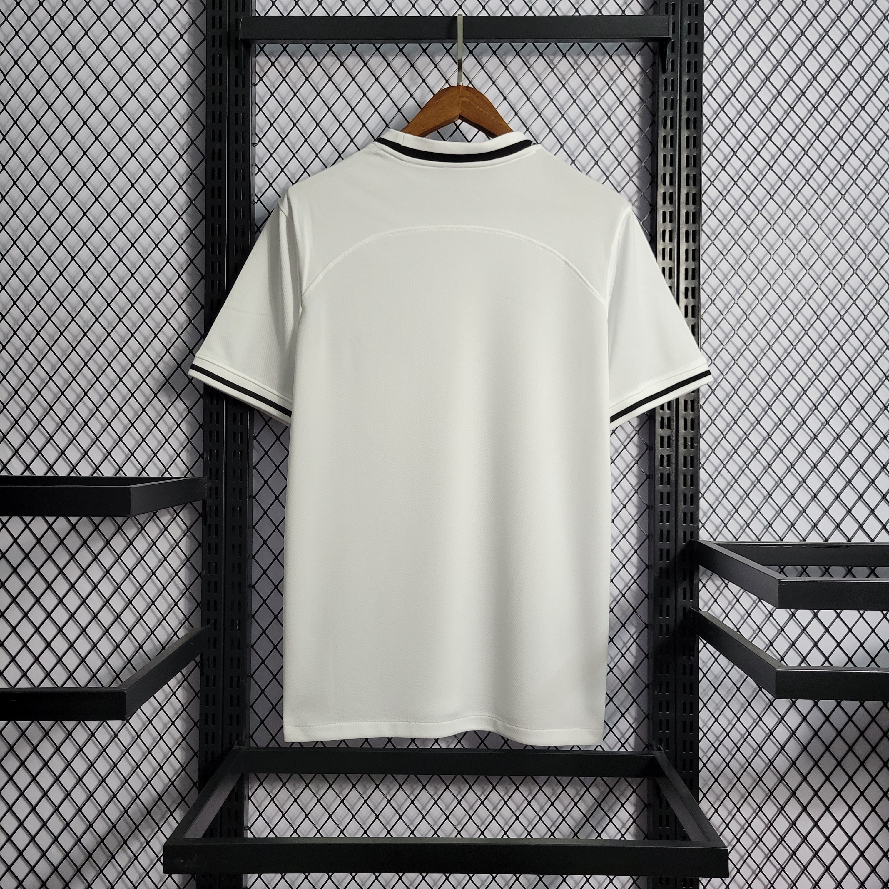 Camisa Frankfurt Reserva 22/23 - Versão Torcedor